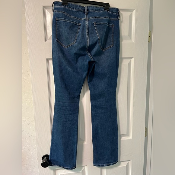 Old Navy Blue Kicker Boot Cut Jeans Classic Style - Picture 2 of 3